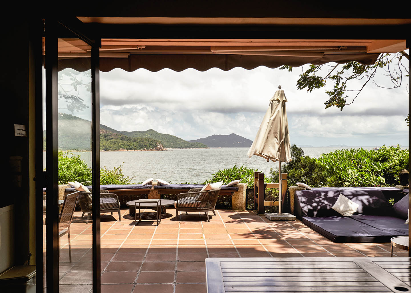 Exclusive Venue Hong Kong-CliffHouse_Lantau_Corporate_ShootingFilming_Wedding_Staycation14