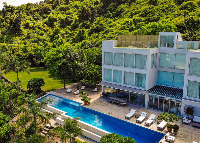 Exclusive Venue Hong Kong how do productive people mix business with pleasure