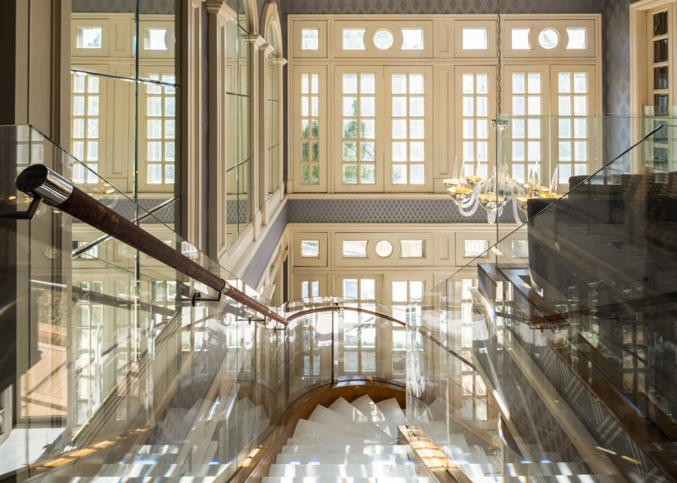 Exclusive Venue Hong Kong market luxury hong kong property hight net worth clients